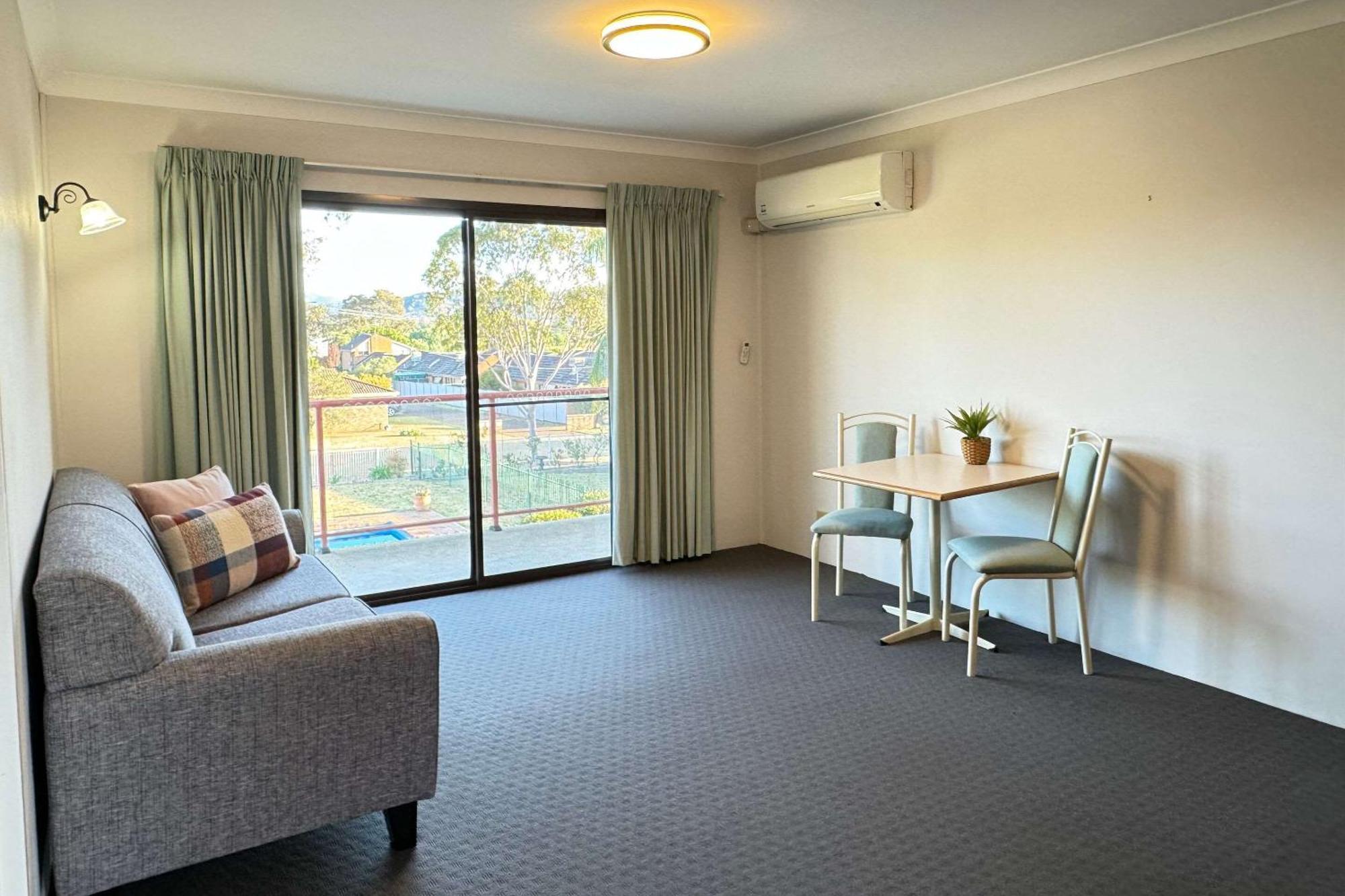 Econo Lodge Gateway Tamworth Exteriör bild