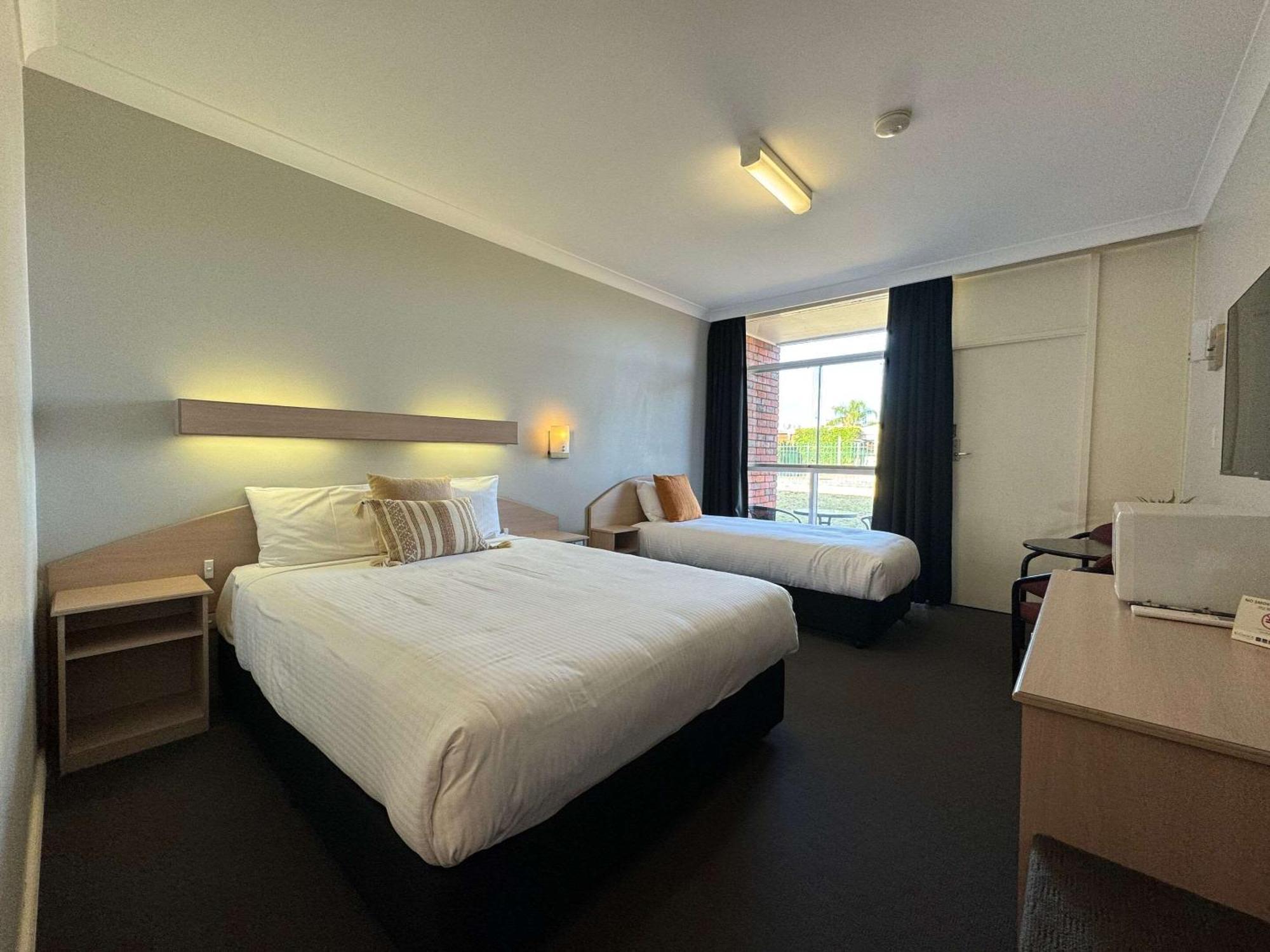 Econo Lodge Gateway Tamworth Exteriör bild