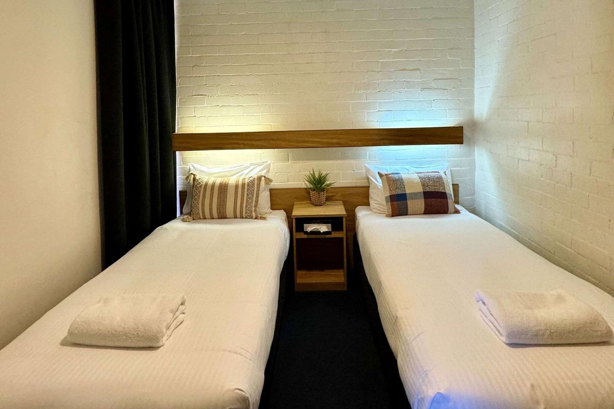 Econo Lodge Gateway Tamworth Exteriör bild